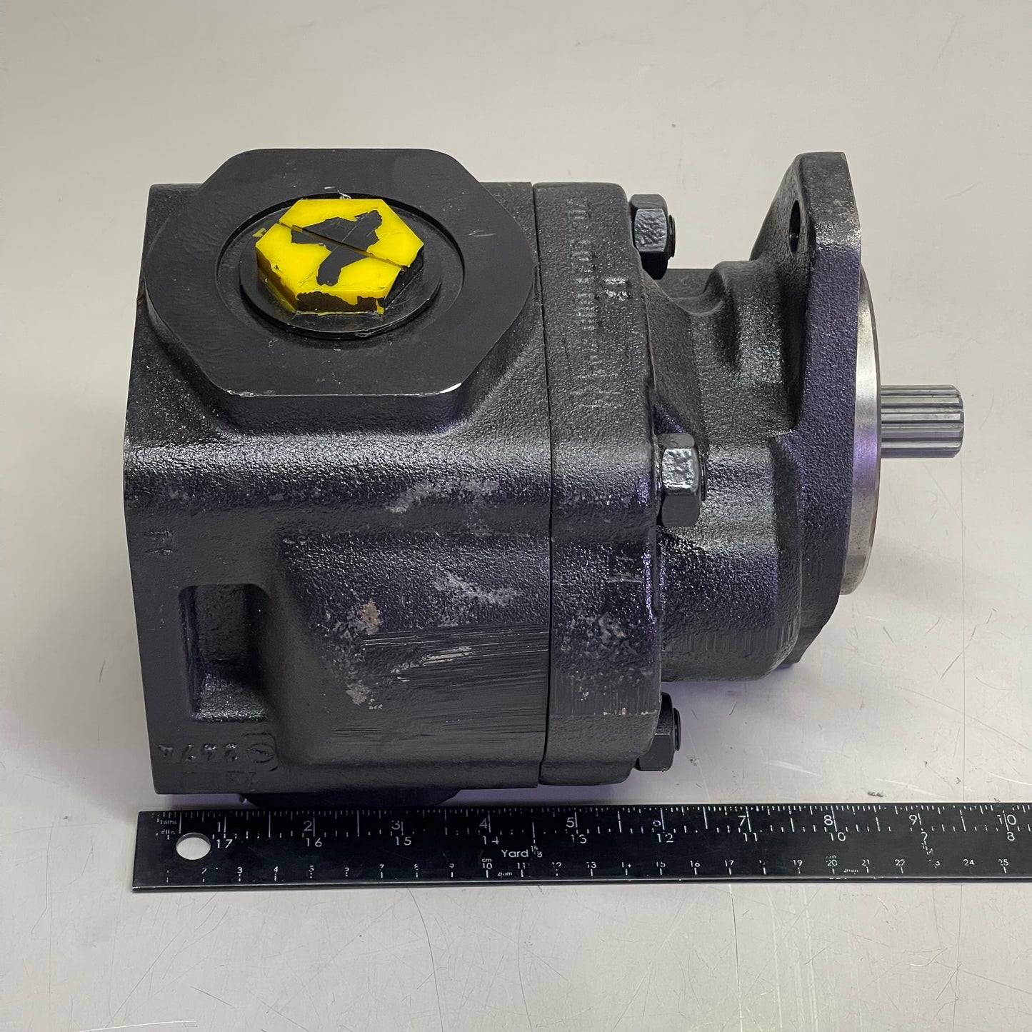 PARKER Hydraulic Pump Motor 10"x7"x7" Black 7049110006