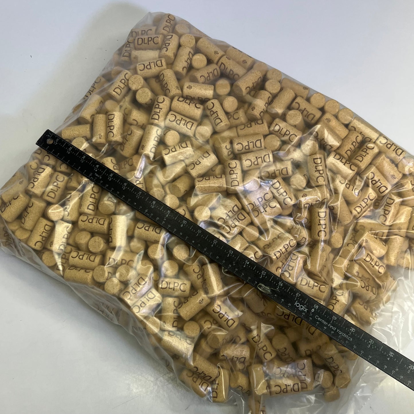 DLPC (1000 PACK) Wine Corks Sz 1.8"L x 0.8"D, 210109126