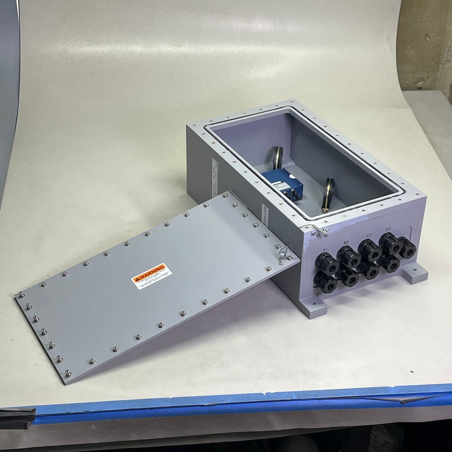 G&H BOSTON Analog Signal Multiplexer in Protective Container 90-00000-00-70270 Rev. 14