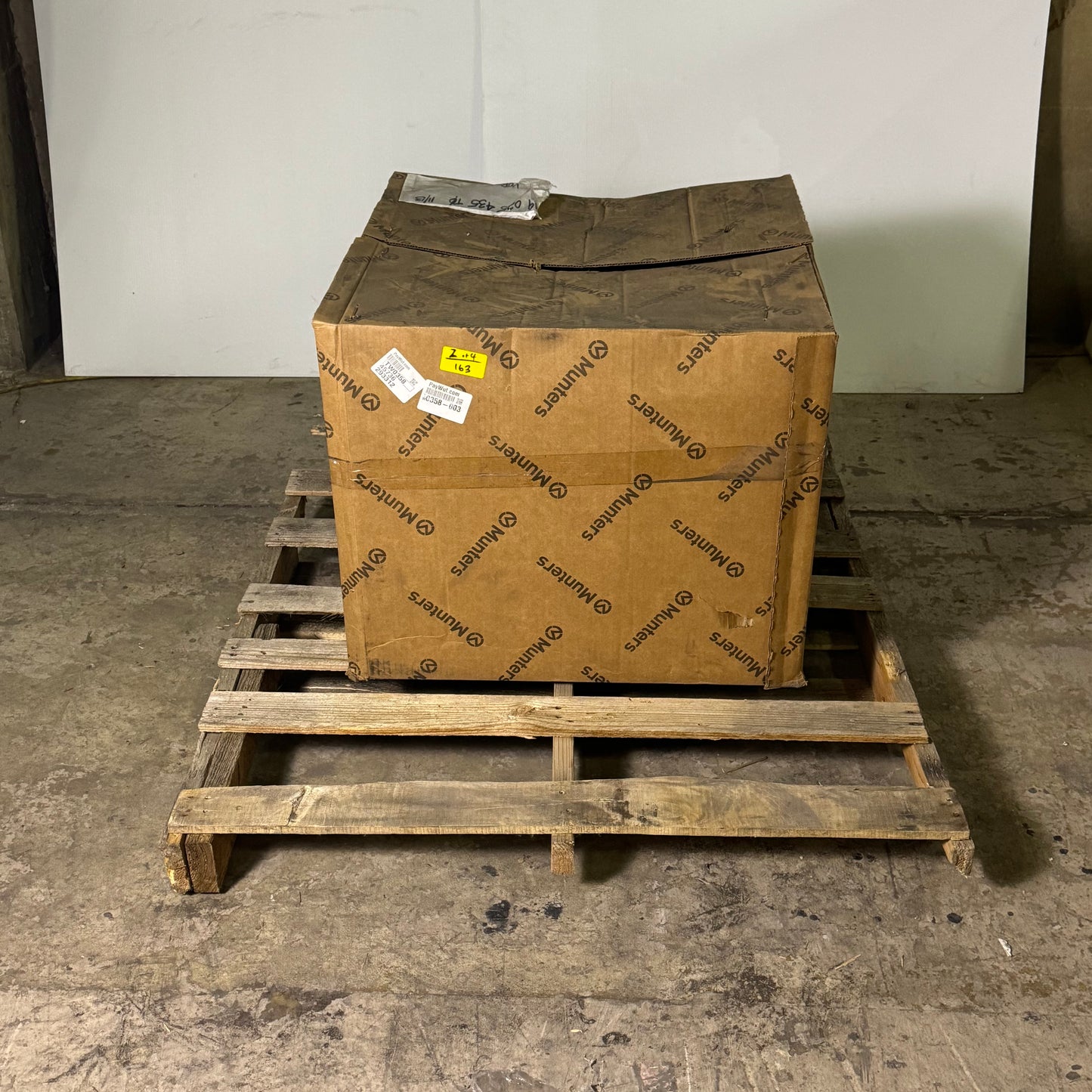 VORTEX Bathroom Vent Fan Fan Sz 25" x 25" x 19"L White (New Other)