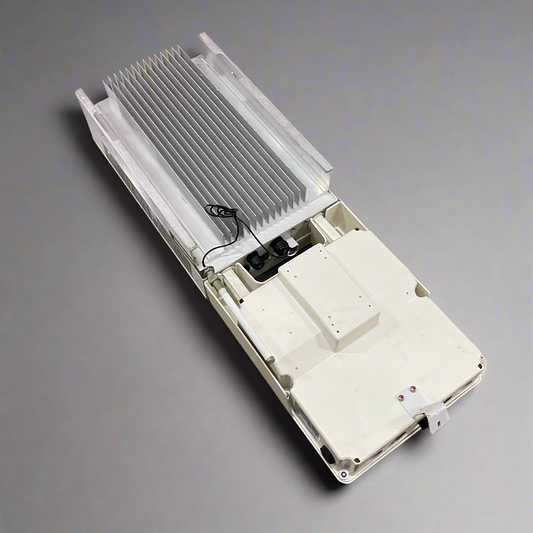 SOLAREDGE Storedge Inverter Equipment SE3800A & BCU-1PH-USS (For Parts, Not Tested)