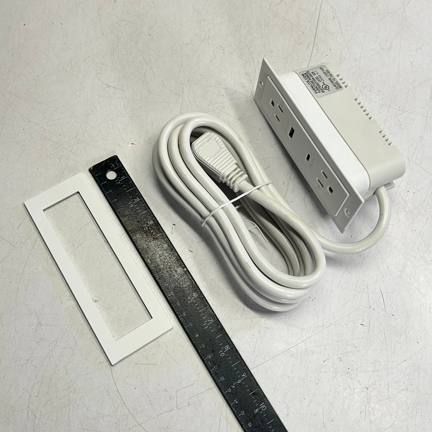 DEKKO Furnlite Recessed Power 2 Outlet w/ USB-A & USB-C 10’ Cord White FC-760