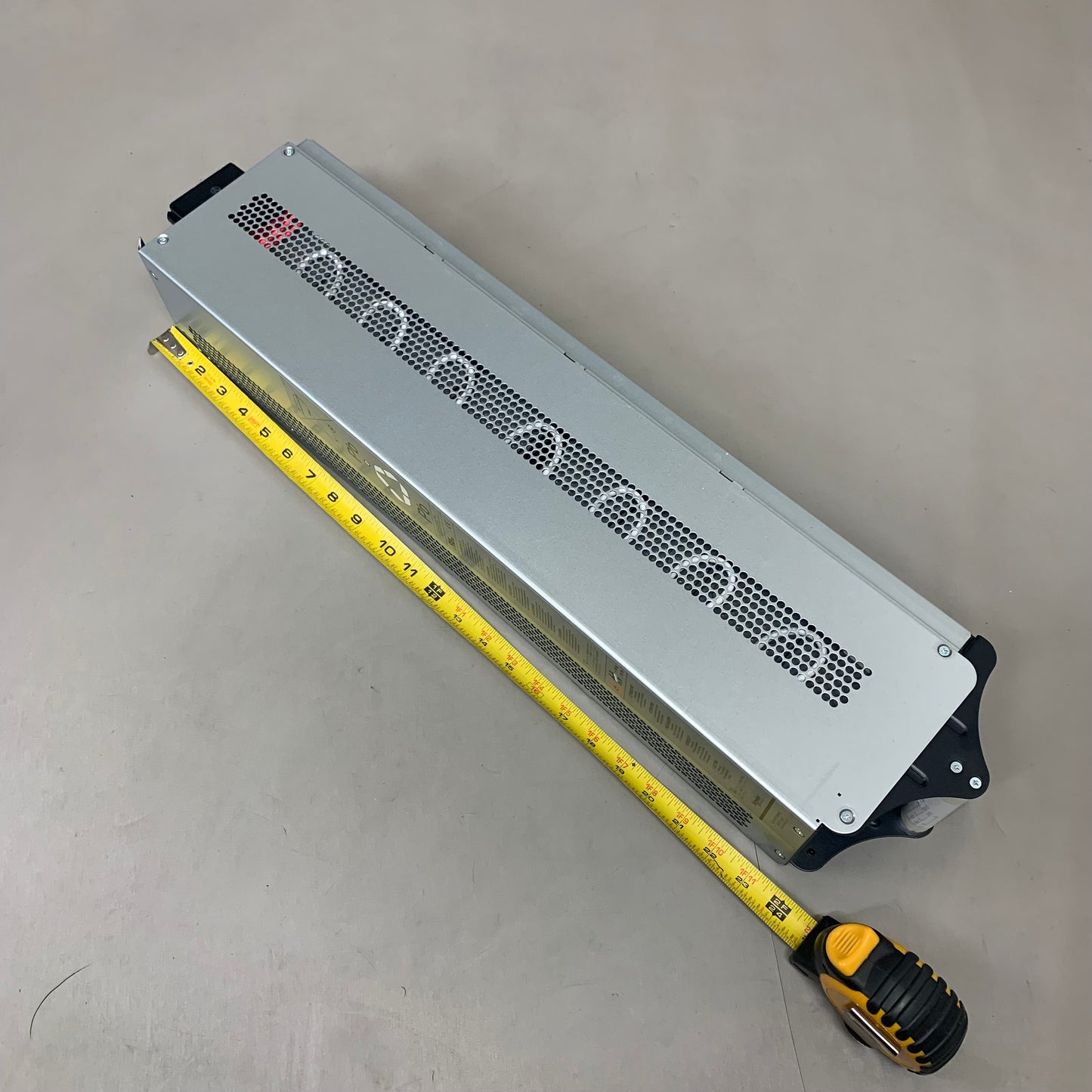 AMERICAN POWER CONVERSION Symmetra Battery Module Plug & Play Instal SYBTU2-PLP