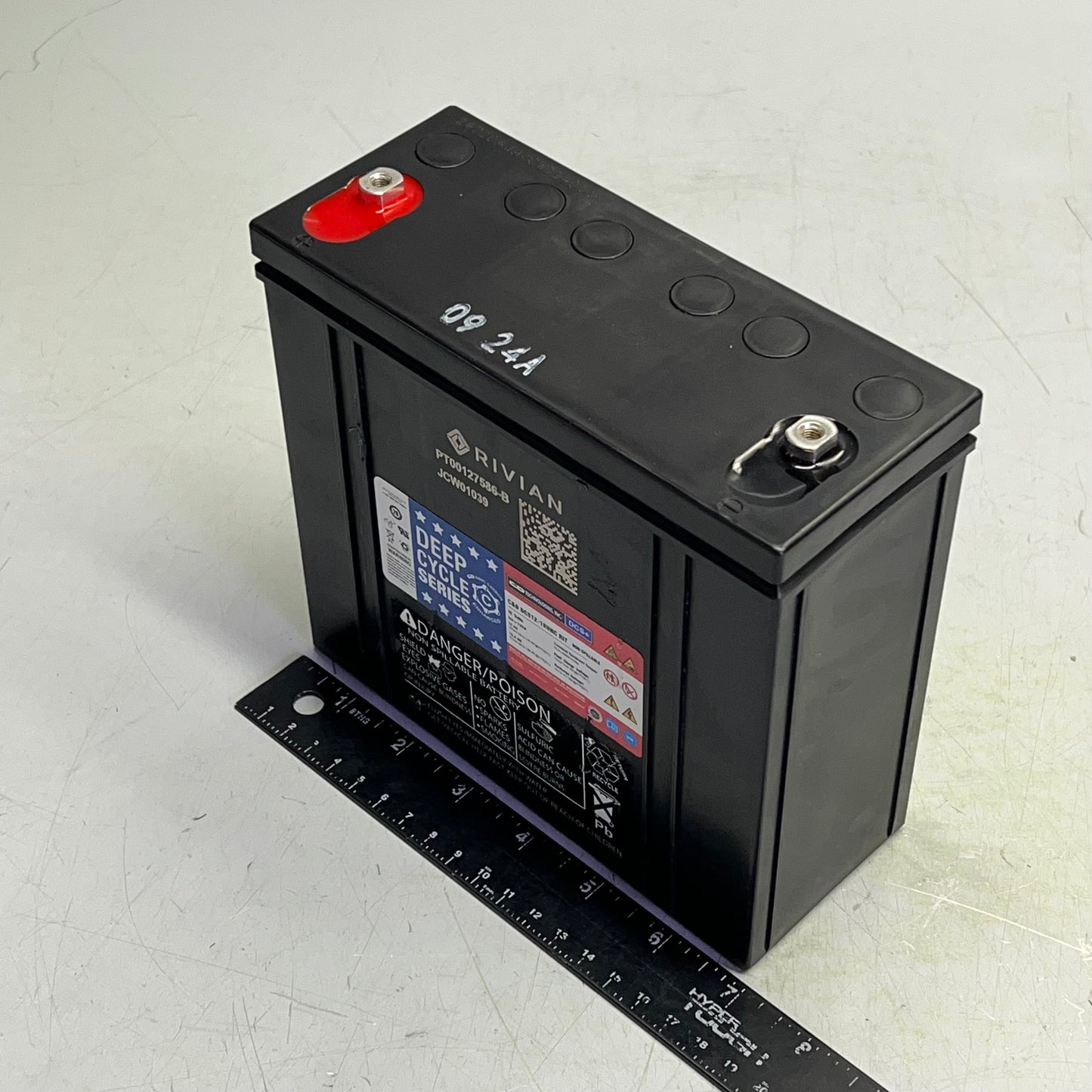 RIVIAN Deep Cycle Series Battery 2022-2023 12V 18 AH 15.8 AH Black PT00127586-B