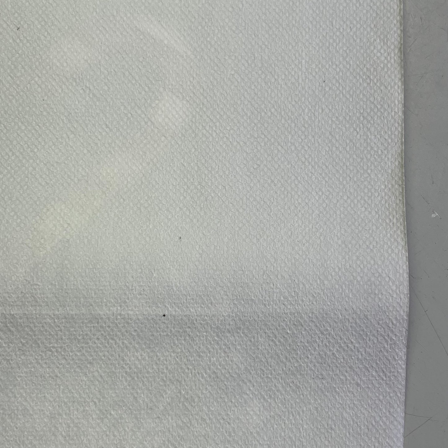 Christmas Poinsettia/Ornaments Pattern Vinyl Table Cloth 20 Yds/60' Red/Green