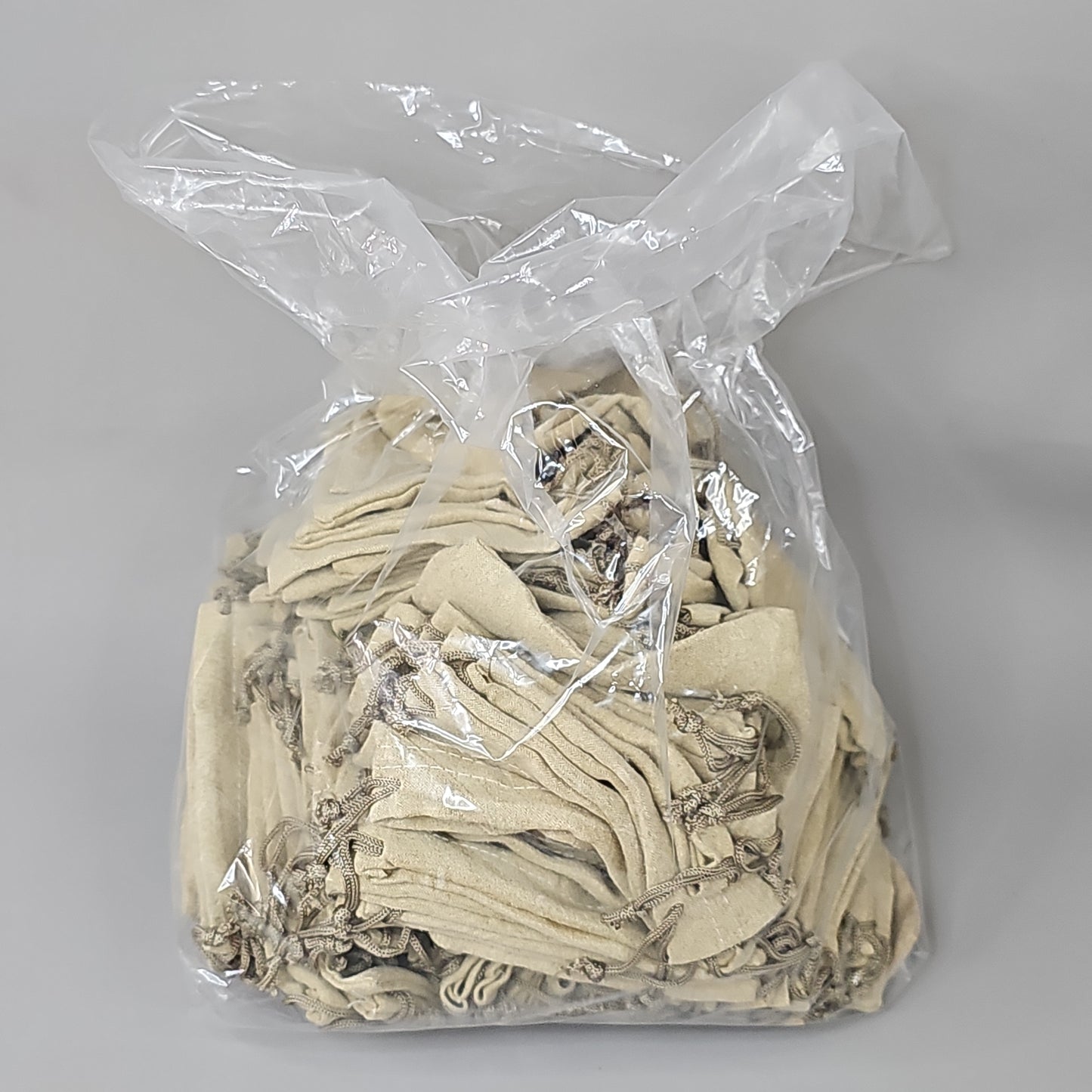 DRAWSTRING POUCH 100 Count 4.75" x 4.75" Medium Fabric Bag for Gifts, Party & Wedding Favors, Jewelry, Game Pieces (New)