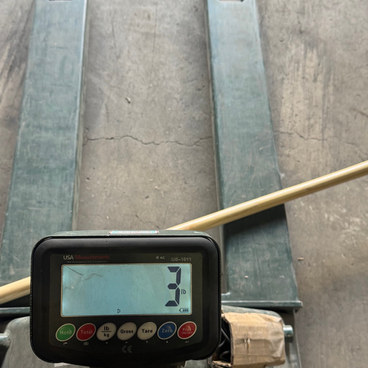 KRAFT TOOL CO. Wood Handle W/Clavla 54”L Brown CC656