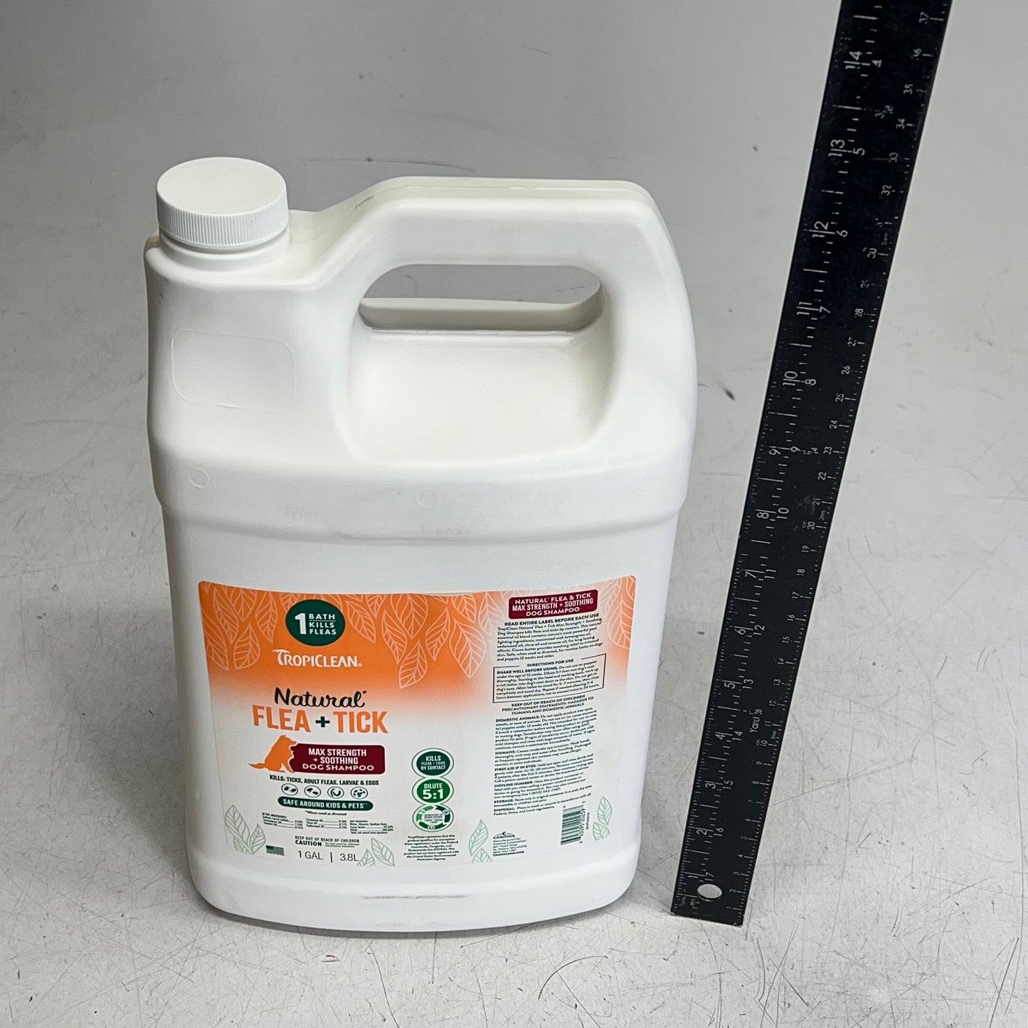 TROPICLEAN Natural Max Strength Soothing Shampoo For Dogs 1 Gal