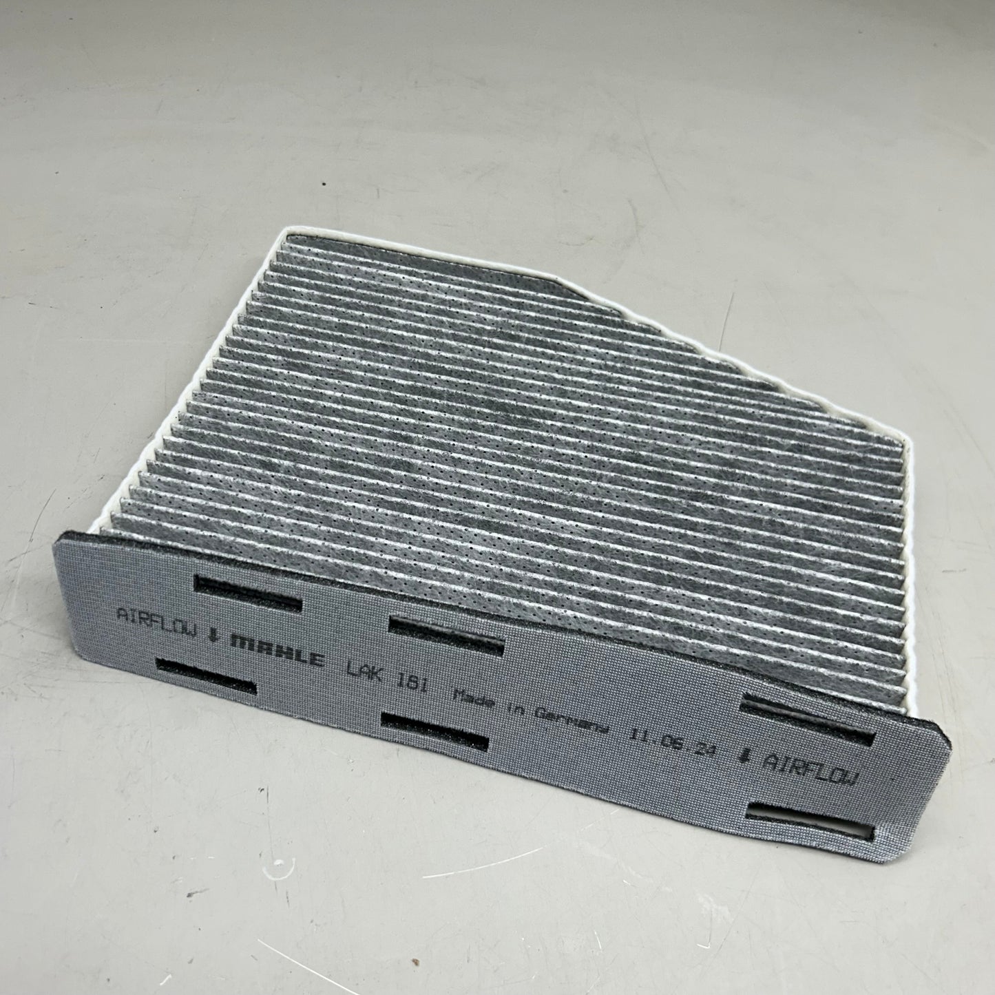 MAHLE Cabin Air Filter Replacement Part For Volkswagen LAK 181