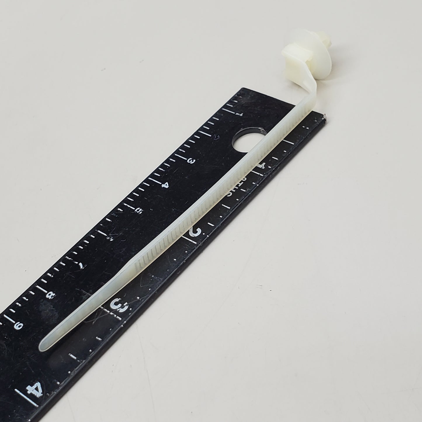 STANLEY (1000 Pack) Engineered Fastening Winged Push Mount 3" Cable Ties 8142 2W 70211-00