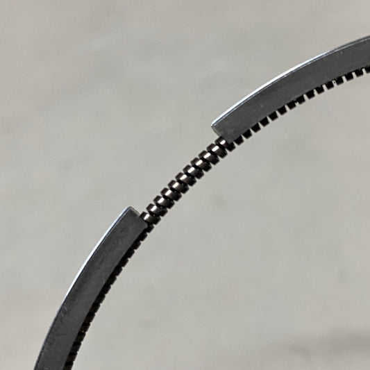 MAHLE Cummins Piston W/Rings Replacement For Ram 225-3732