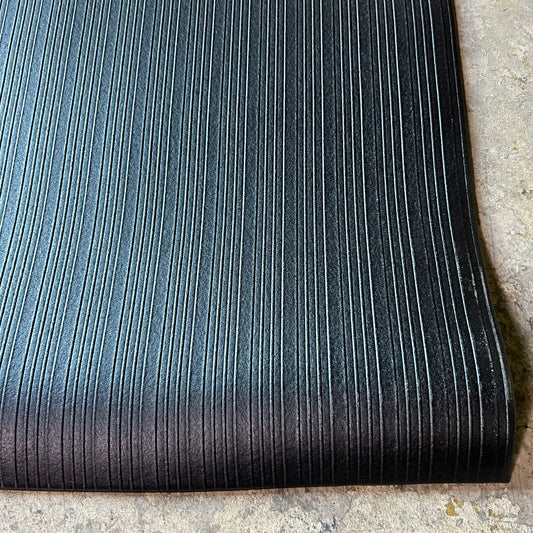 YOND VISON Anti- Fatigue Mat W/ Traction 56"x36" Black