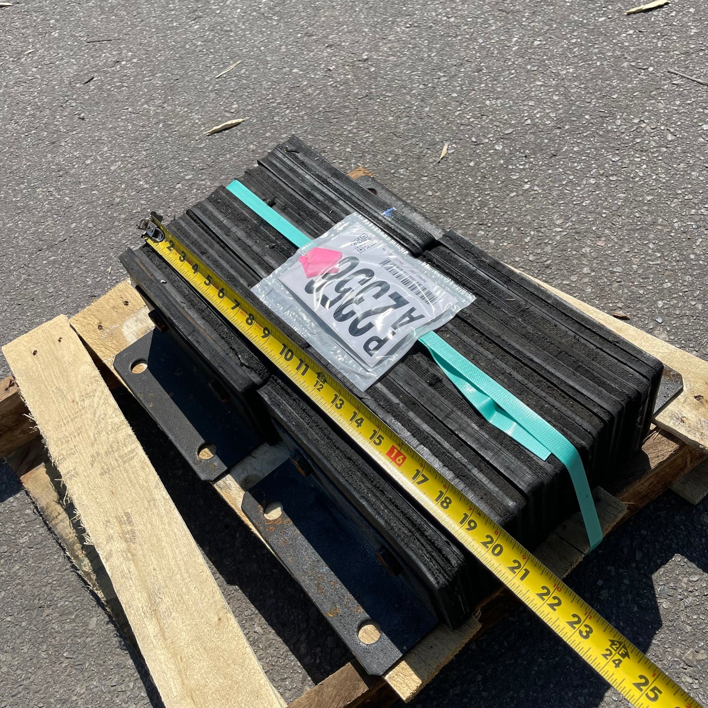 ZA@ UNBRANDED Laminated Rubber Dock Bumpers and Steel Strips for Spot Welding (AS-IS)