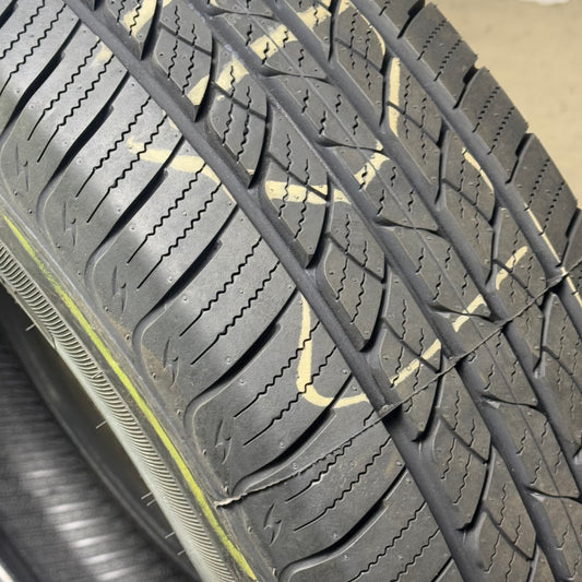 WESTLAKE All-Season Radial Tire Sz 225/75R16 104T Black SU318