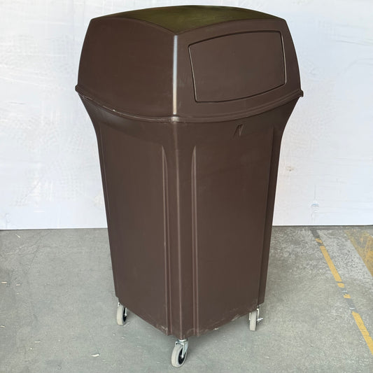 ZA@ Pallet of RUBBERMAID Trash Can 44”Hx20”x20” Brown