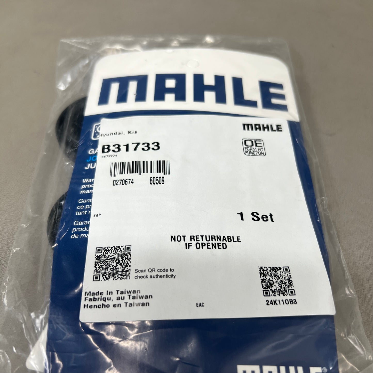 MAHLE (2 Piece) Spark Plug Tube Seal For Hyundai Black B31733