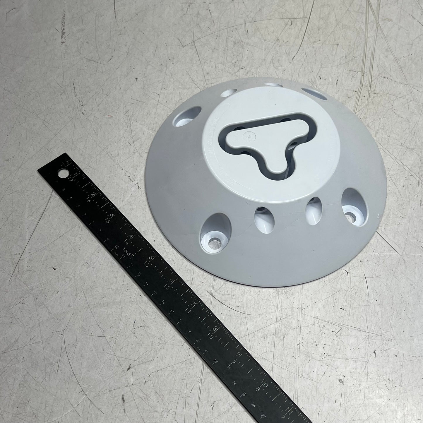 PEXCO Fg300 Heavy Duty Base Round Extra Delineation & Toughness White 800BASE130