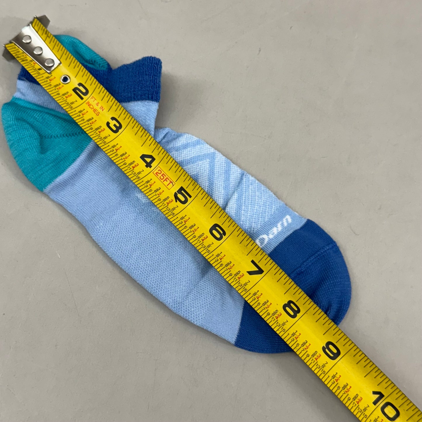 DARN TOUGH Running Socks No Show Tab Ultra-Lightweight Women's SZ L 10-11.5 Sky Merino Wool