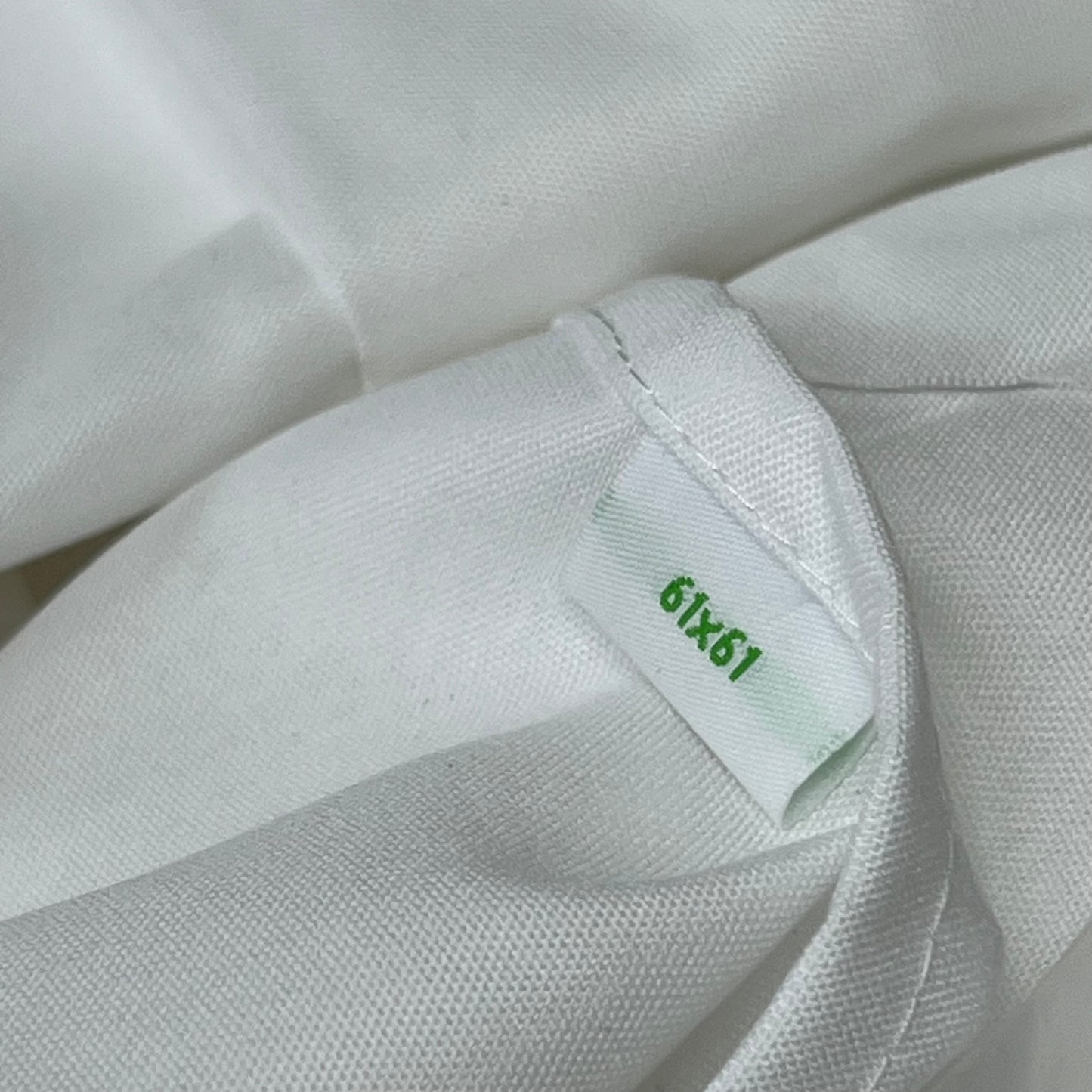 ARAMARK (24 Pack) White Polyester Table Cloths For Restaurants Square 61"x61" NP0018