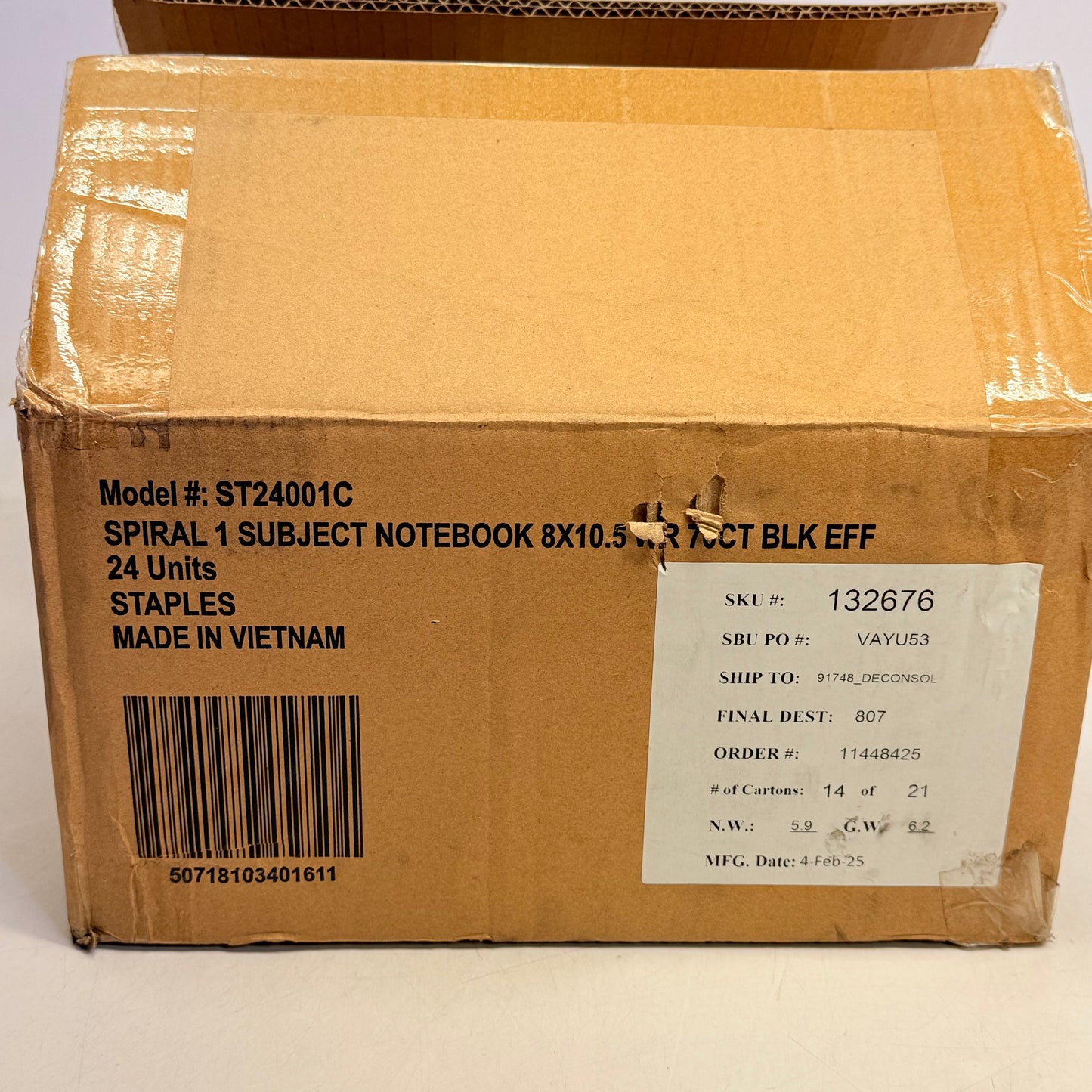 STAPLES (12 PACK) 1-Subject Notebooks Wide Ruled 70 Sheets 8" x 10.5" Black (New- Other)