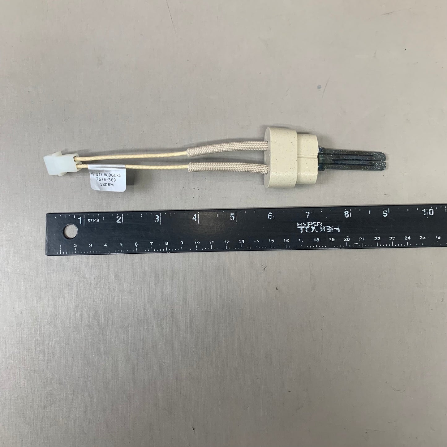WHITE RODGERS EMERSON Hot Surface Ignitor White 767A-369