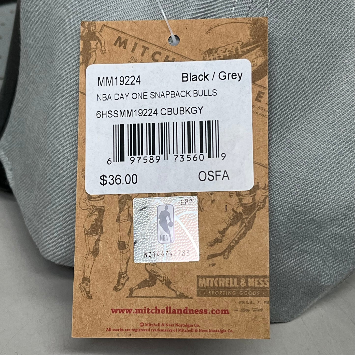 MITCHEL & NESS Chicago Bulls 2.0 Snapback Hat Men's Grey/Black One Size