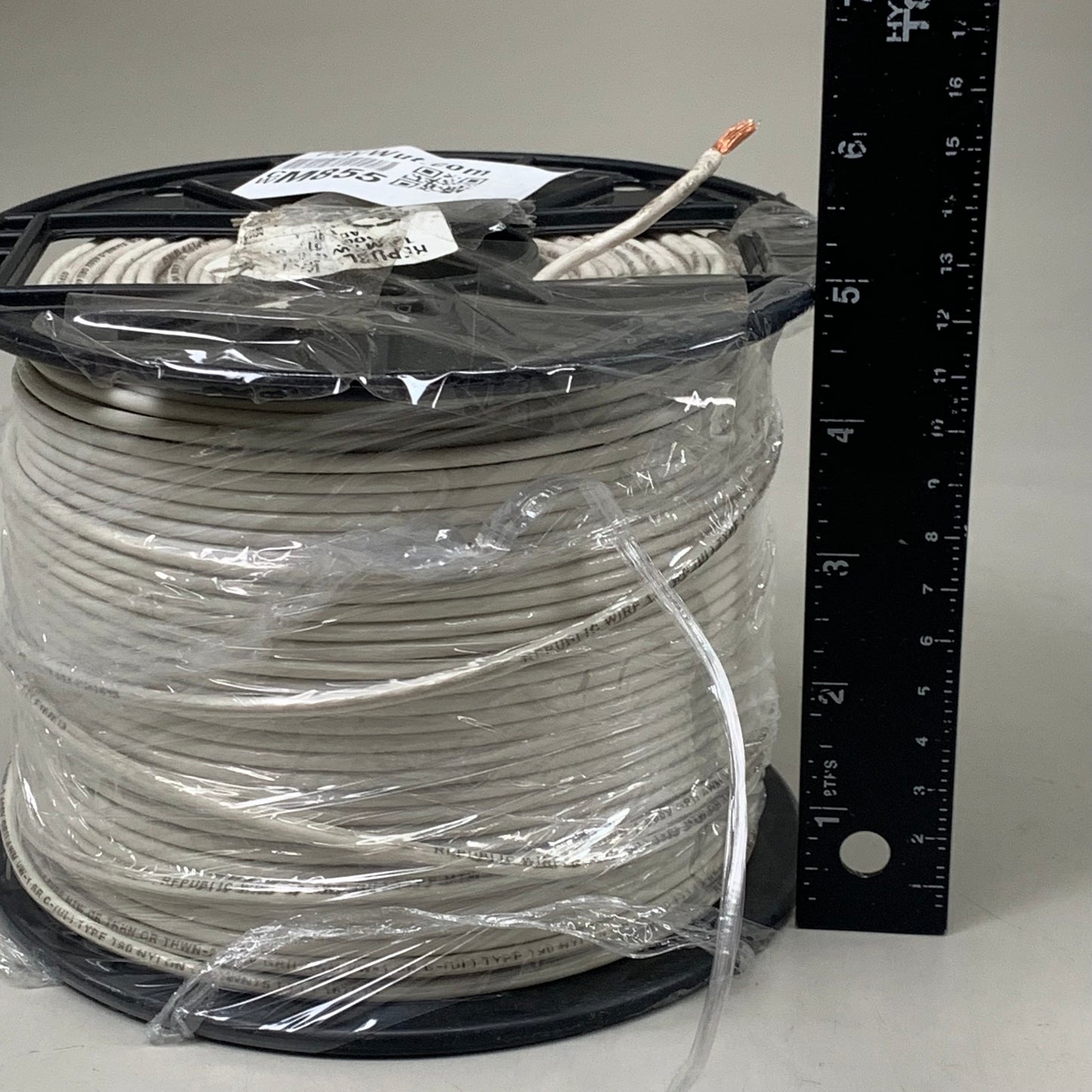 REPUBLIC Neutral Wire Stranded Copper 12 AWG Type MTW 190 Nylon 600V 500ft Spool