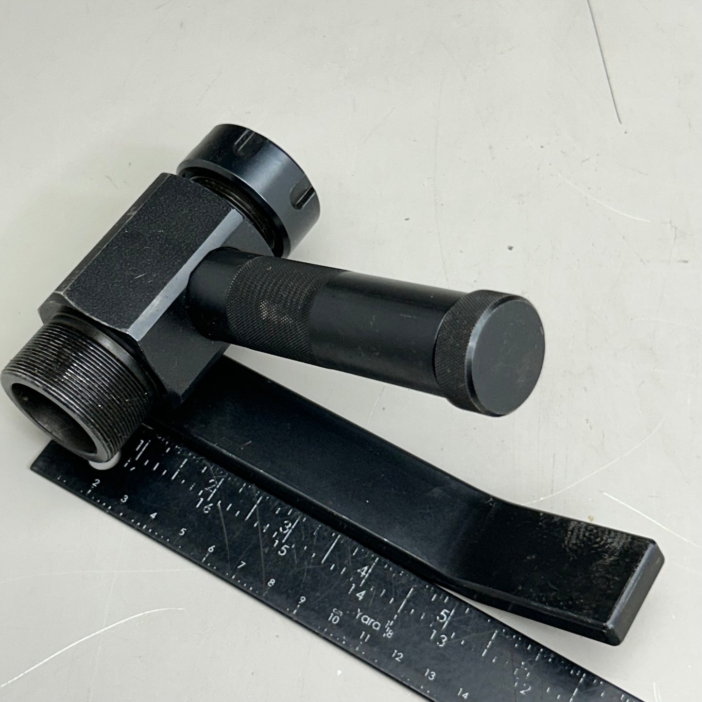Manual High-Pressure Coning & Threading Tool Black