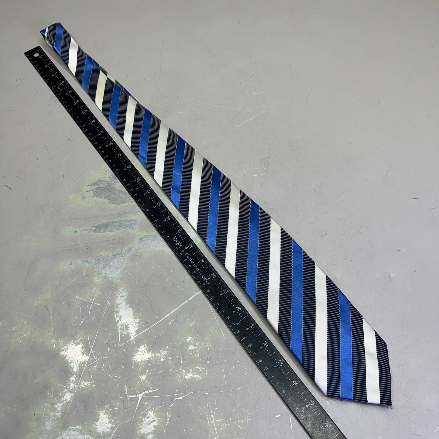 ALEXANDER JULIAN COLOURS Slanted Design Tie 60" White/Light Blue (Pre-Owned)