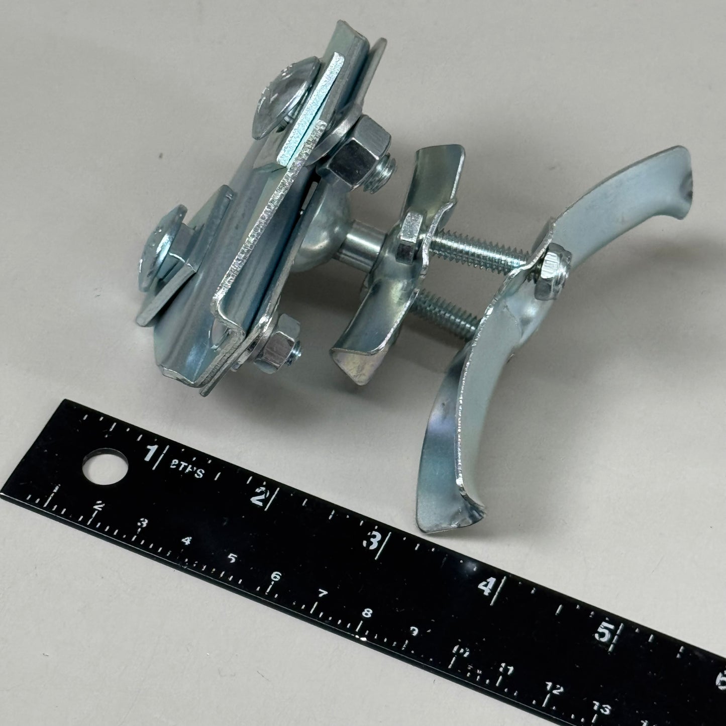 HUBBELL WS End Clip Assembly Support Hose or Cable Trolley 0.60-0.94 OD WS-EC02