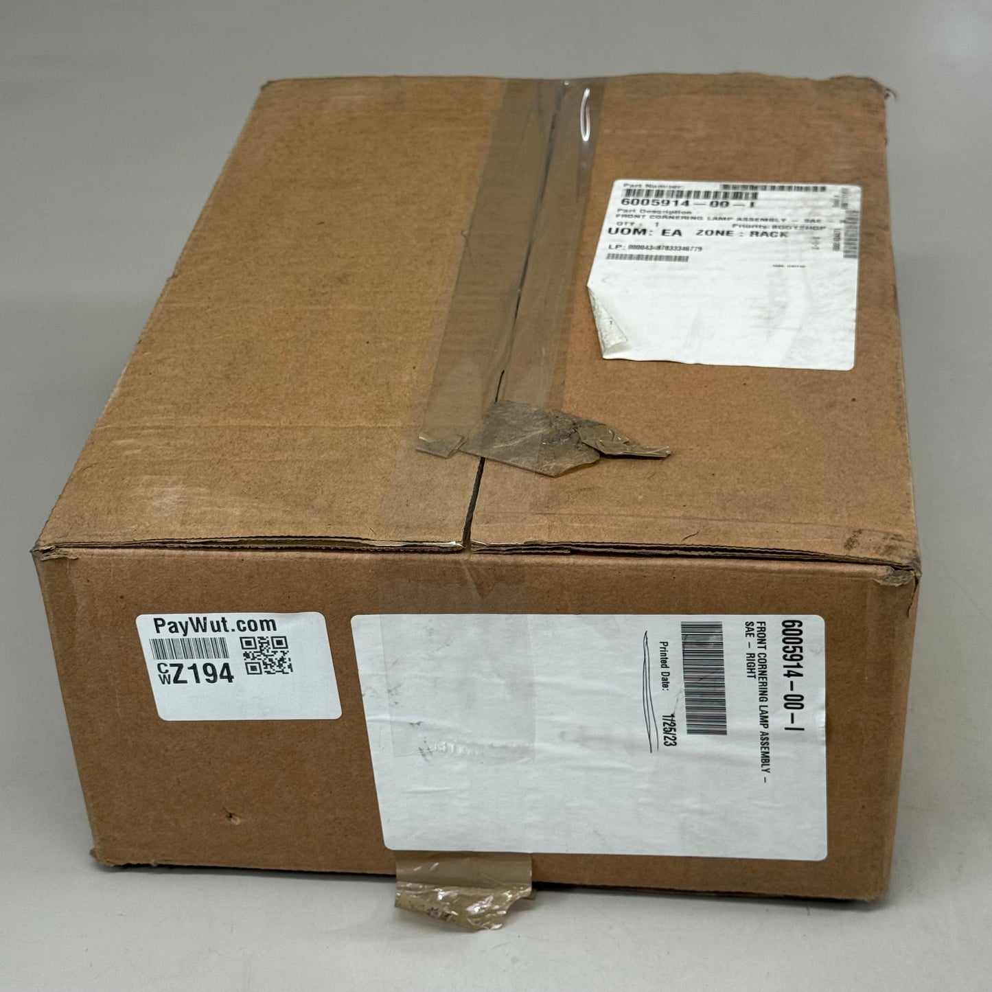 TESLA Front Fog Lamp Assembly Right Hand SAE Up Model S 00140145-23-0000