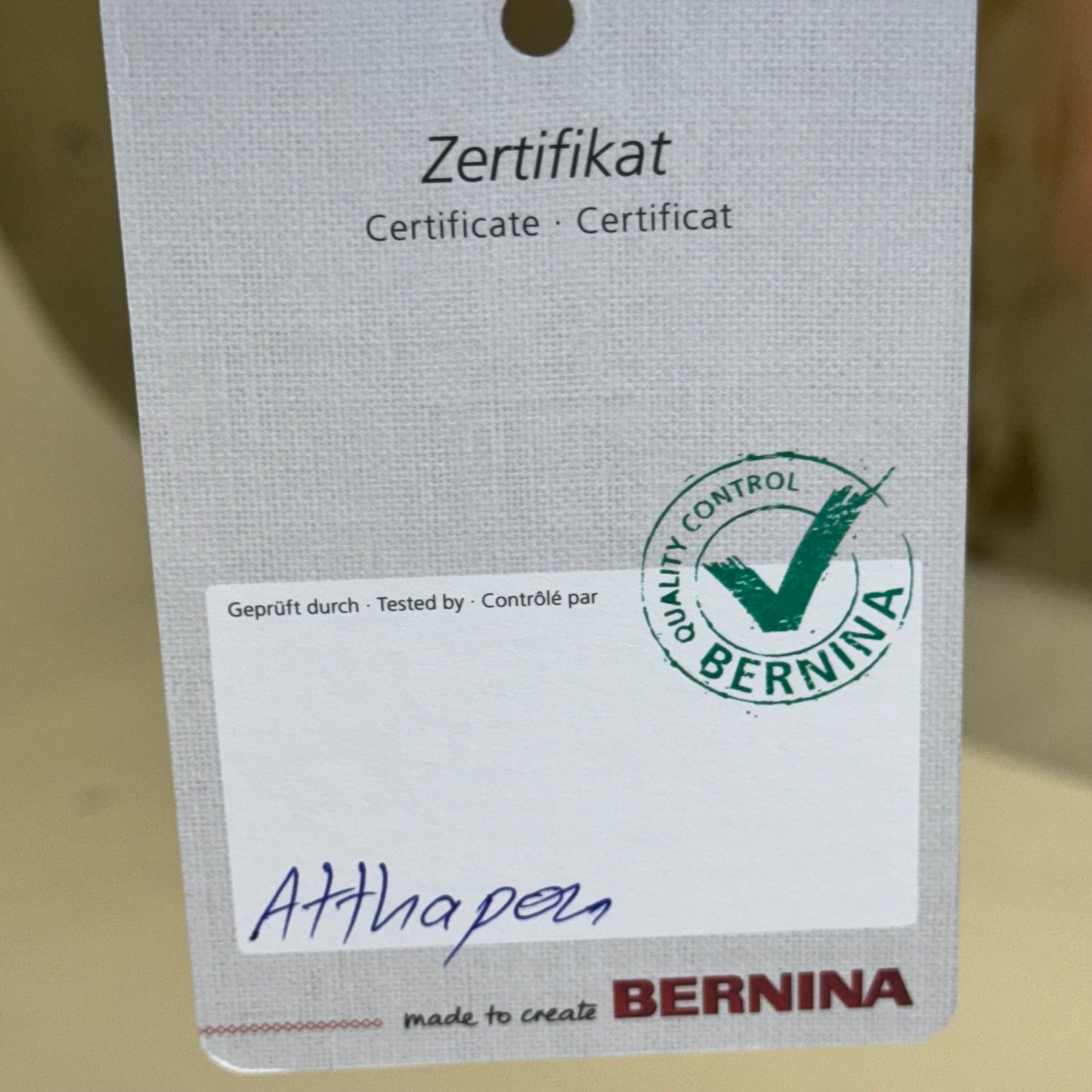 BERNINA Q20 Longarm Quilting Machine w/ Accessories - Sewing Equipment