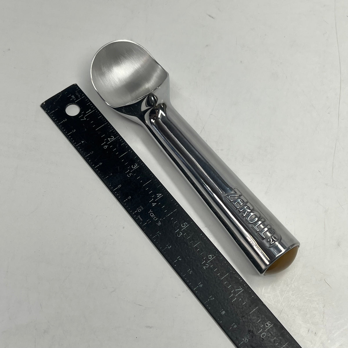 ZEROLL Original Ice Cream Scoop Heat Conductive Handle Aluminum Size 20 Silver