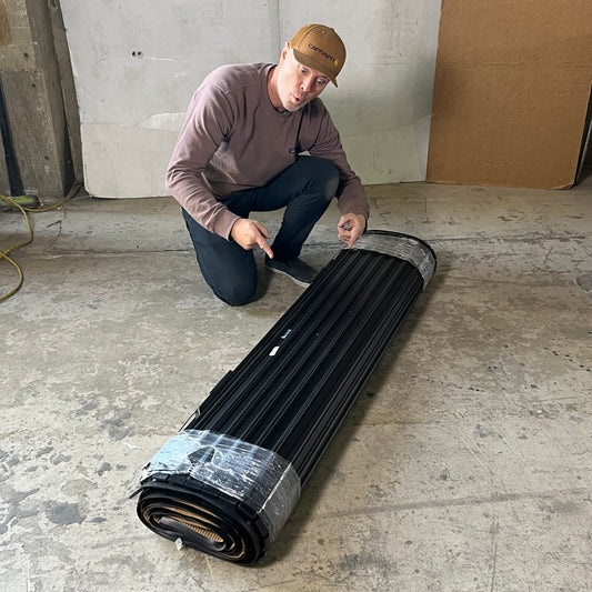 REALTRUCK Hard Rolling Truck Bed Tonneau Cover Sz 60” W Black 80134