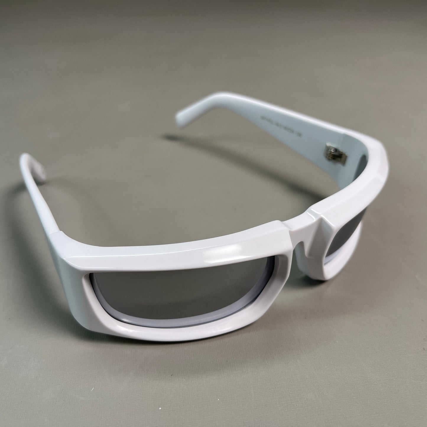 HILLMAN Skyhill X Majo :) Sunglasses Sz S White 75637414 (New)