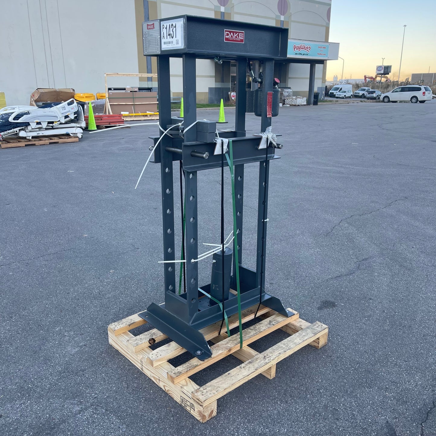 Z@ DAKE 20-Ton H-Frame Hydraulic Press 74.8”x33.5”x25.5” Grey 20 H (AS-IS)