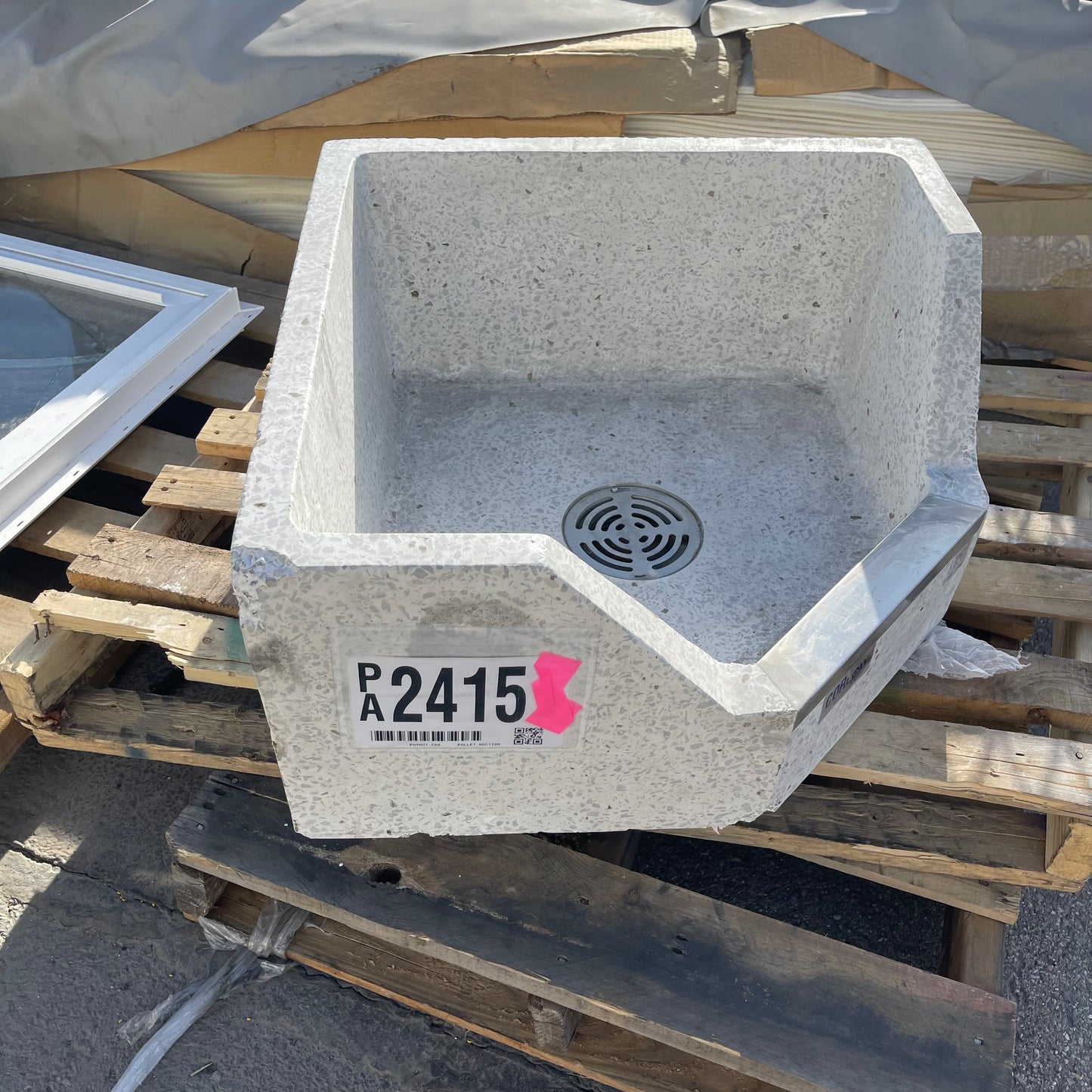ZA@ Pallet of CORLOW Floor Mop Basin/Sink SBC-1700 (AS-IS)