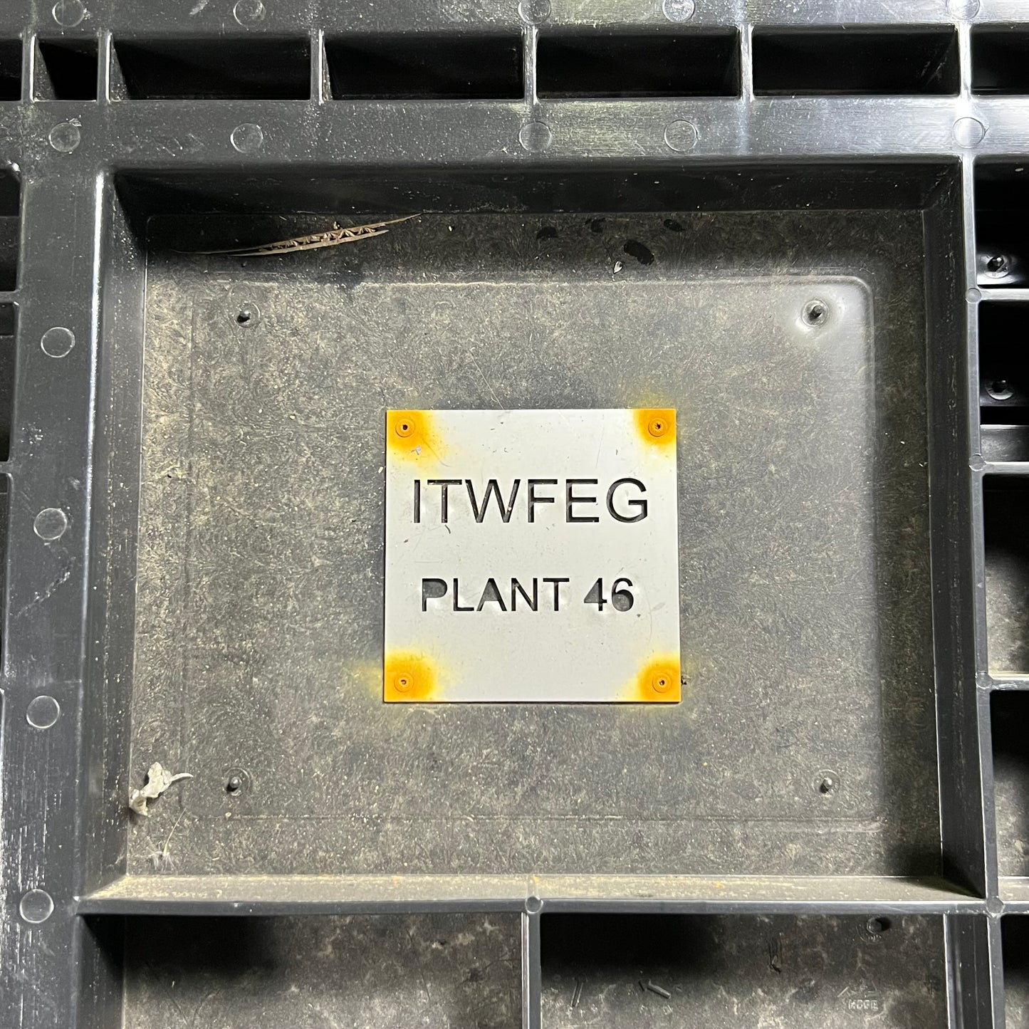 MONOFLO 48x45 Collapsible Shipping Container – Used with Damage