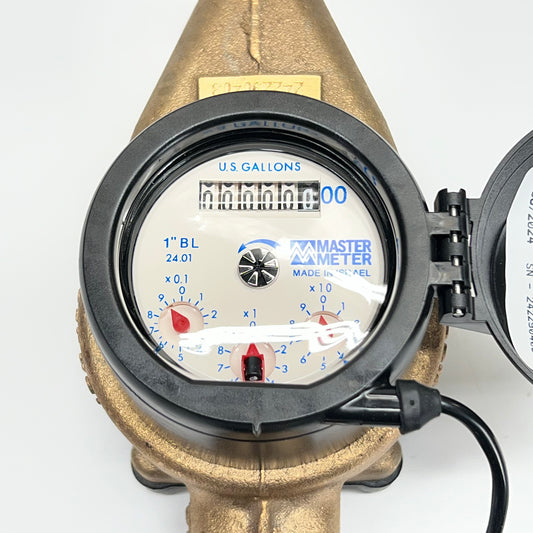 MASTER METER BL 1" USG 10GPC LP68 ULPB Water Meter with Pulse Output 242290403