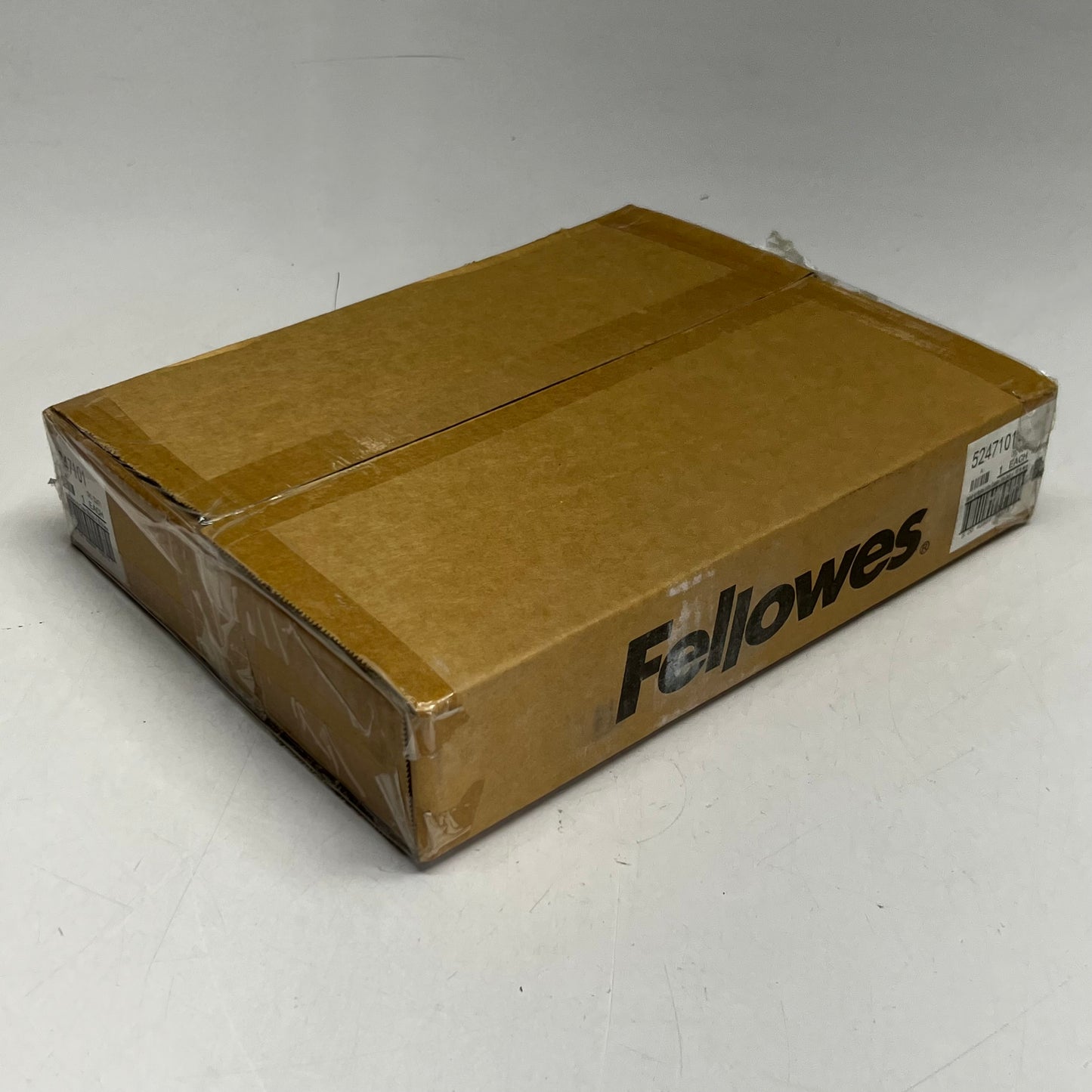 FELLOWES (300 PACK) Thermal Laminating Pouches 9" x 11.5" Clear 5247101
