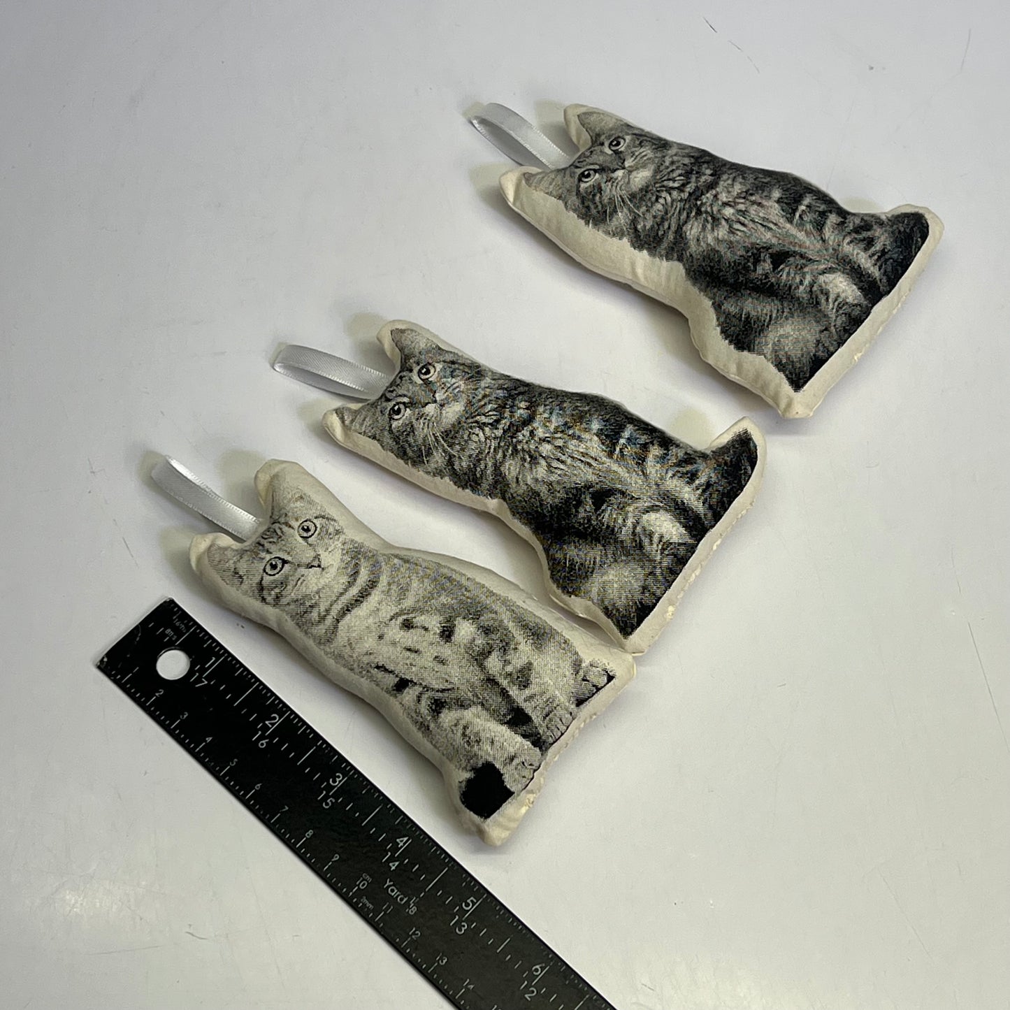 BRODERPRESS (3 PACK) Hand Silkscreened Cat Ornaments 3.5"x5" Black & White