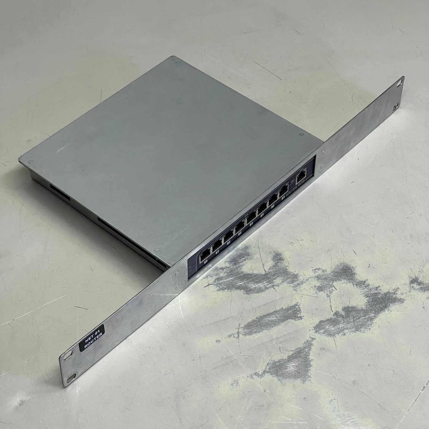 NETGEAR ProSAFE 8 Port Gigabit VPN Firewall FV318G (Used, Working)