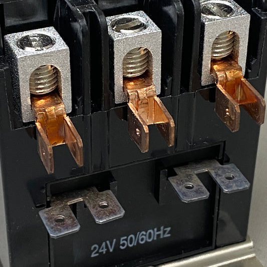 JARD Definite Purpose Contactor W/ Lugs For Electric Heating 3 poles, 24V 17335