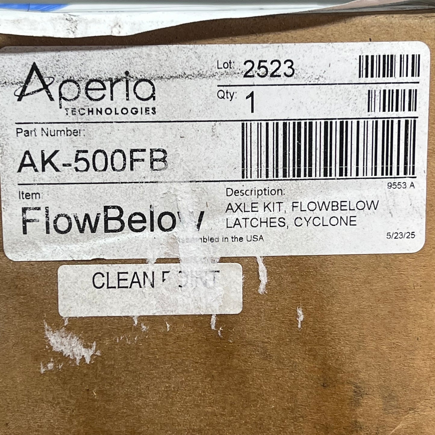 APERIA Flow Below Latches Axle Kit Cyclone W/ Hardware Black/Chrome AK-500FB