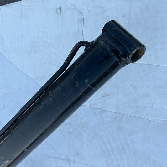 TIPTON Tilting Platform Hydraulic Cylinder Sz 131" L X 3" D Black Cosmetic Damage