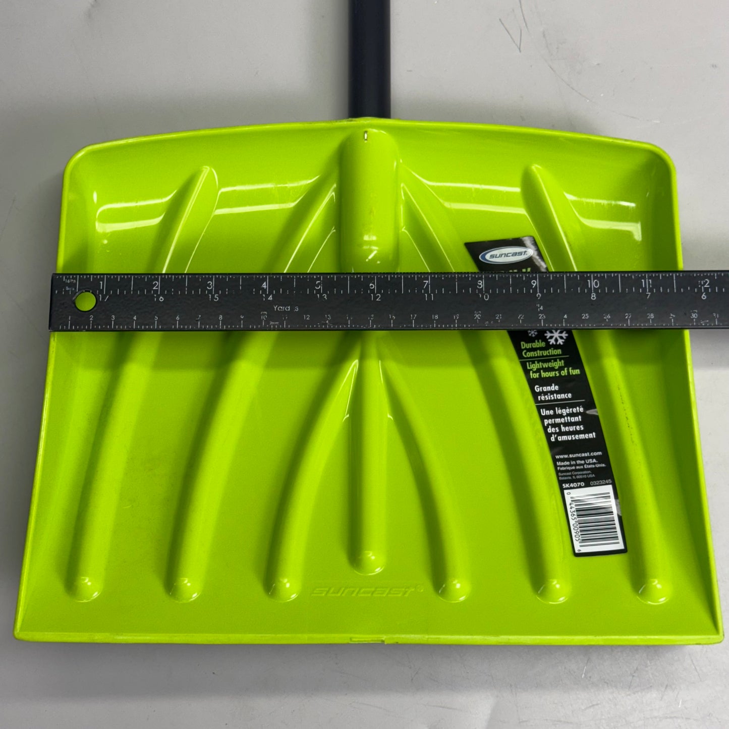 SUNCAST Child’s Shovel Sz 34” L x 11.5” W Green/Black SK4070