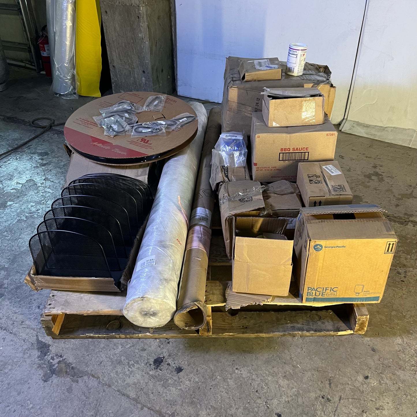 ZA@ Pallet of MIXED, KOROSEAL Wall Covering, Foam Soap, Iced Tea, Etc... (AS-IS)