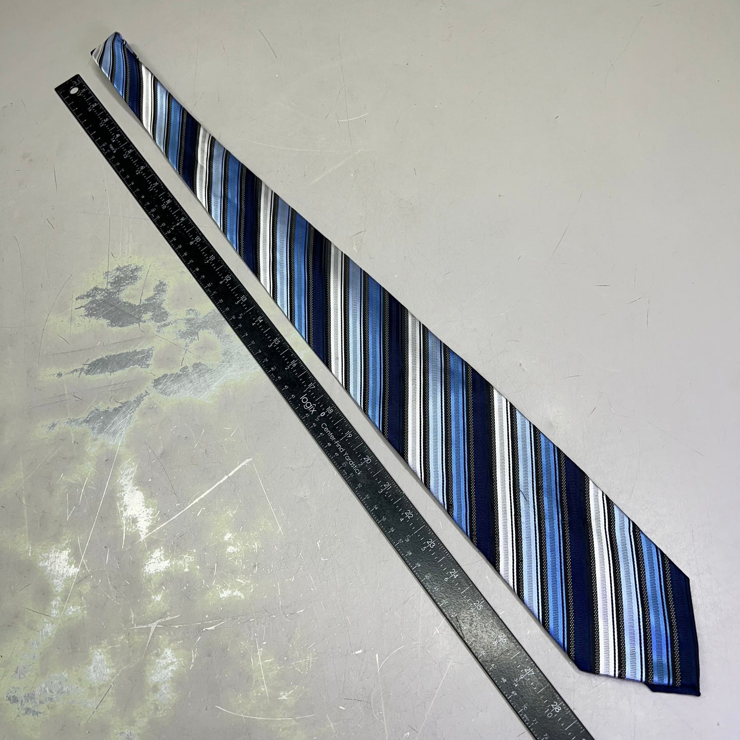 ALEXANDER JULIAN COLOURS Slanted Design Tie 60" Black/Navy Blue (Pre-Owned)