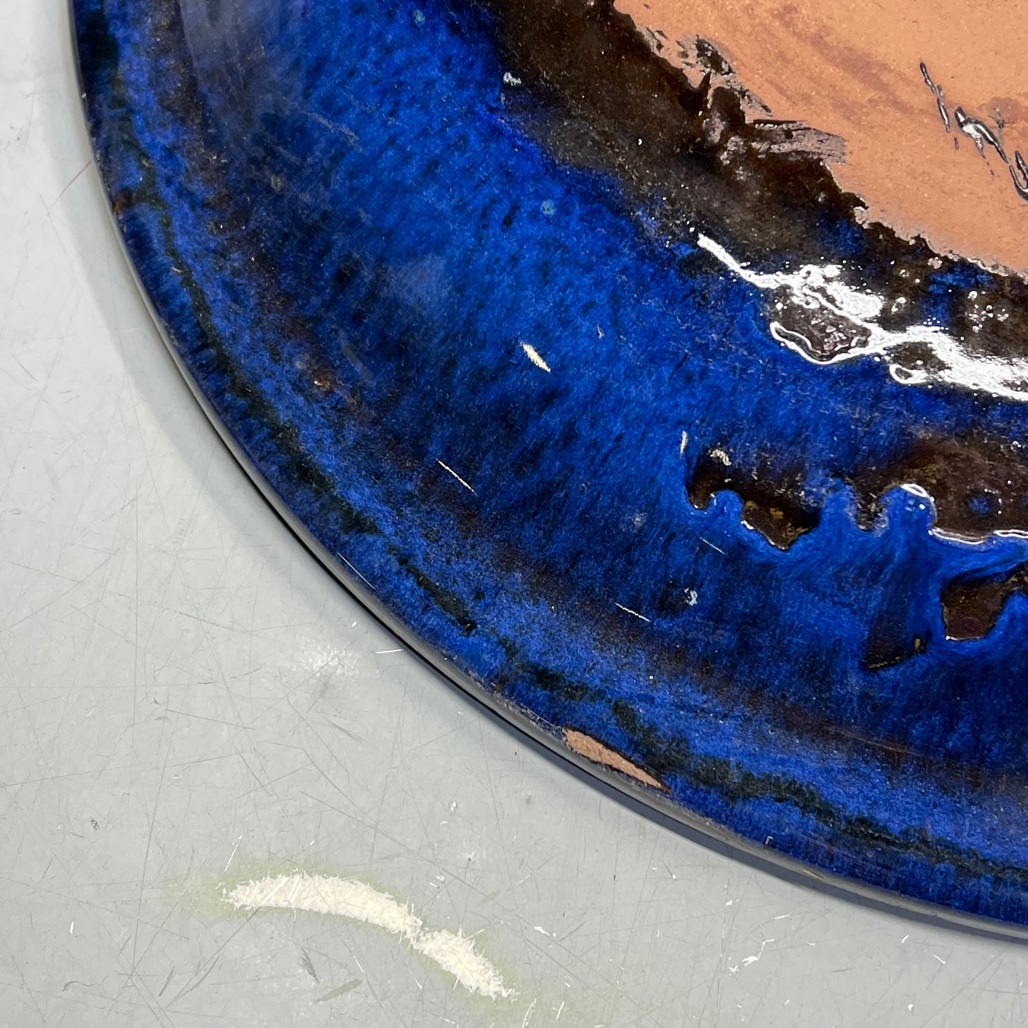 ZA@ Glazed Pottery 2 Piece Swirl Stand Bird Bath 22" L x 20" Dia Deep Blue (DAMAGED)