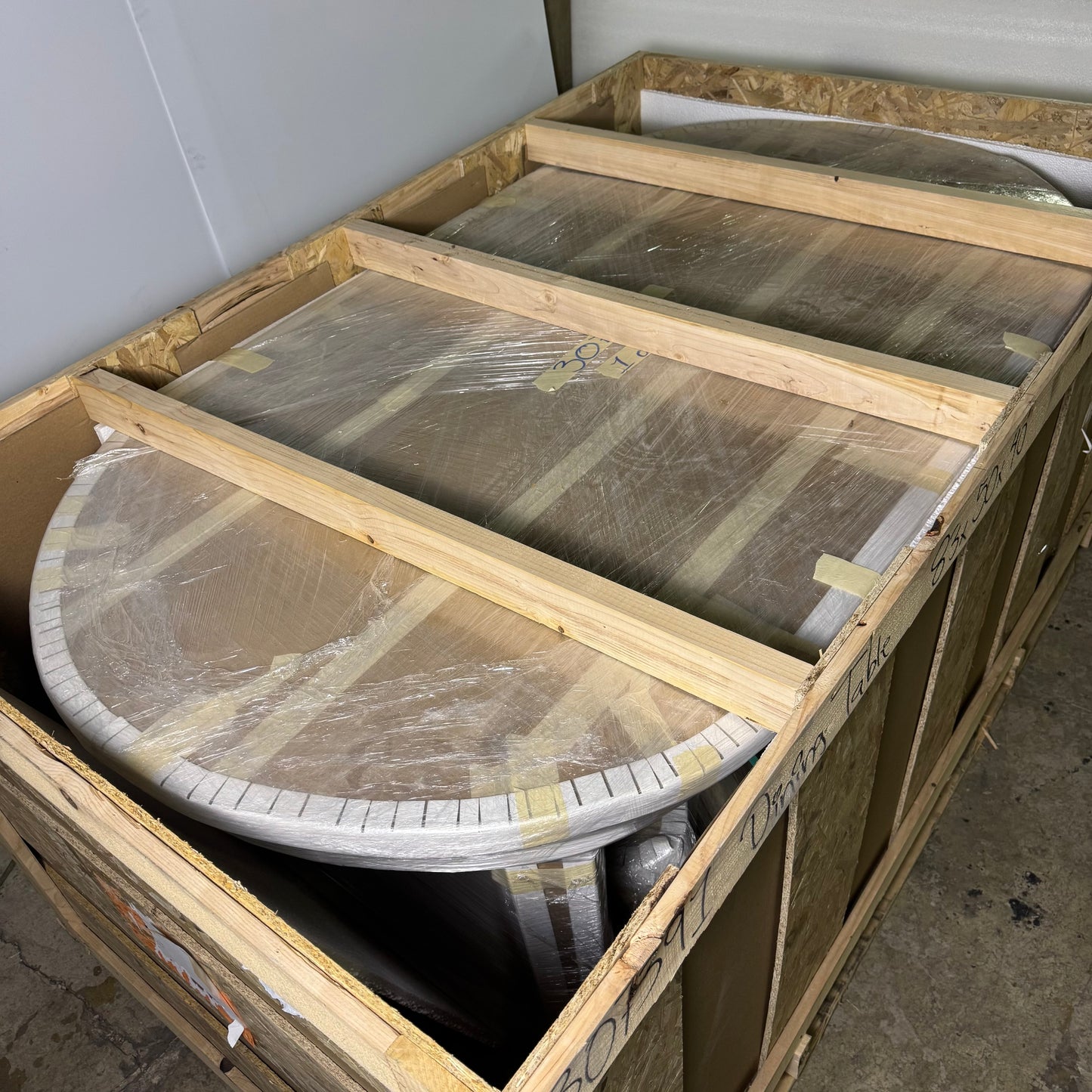 MICHAEL TRENT COATES Dining Table Sz 83" x 50" x 40", Brown 307391